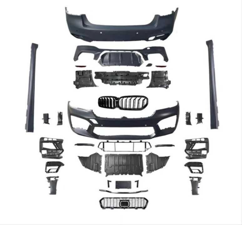 BMW 5 SERISI G30 2021+ LCI M5 BODY KIT + PANJUR