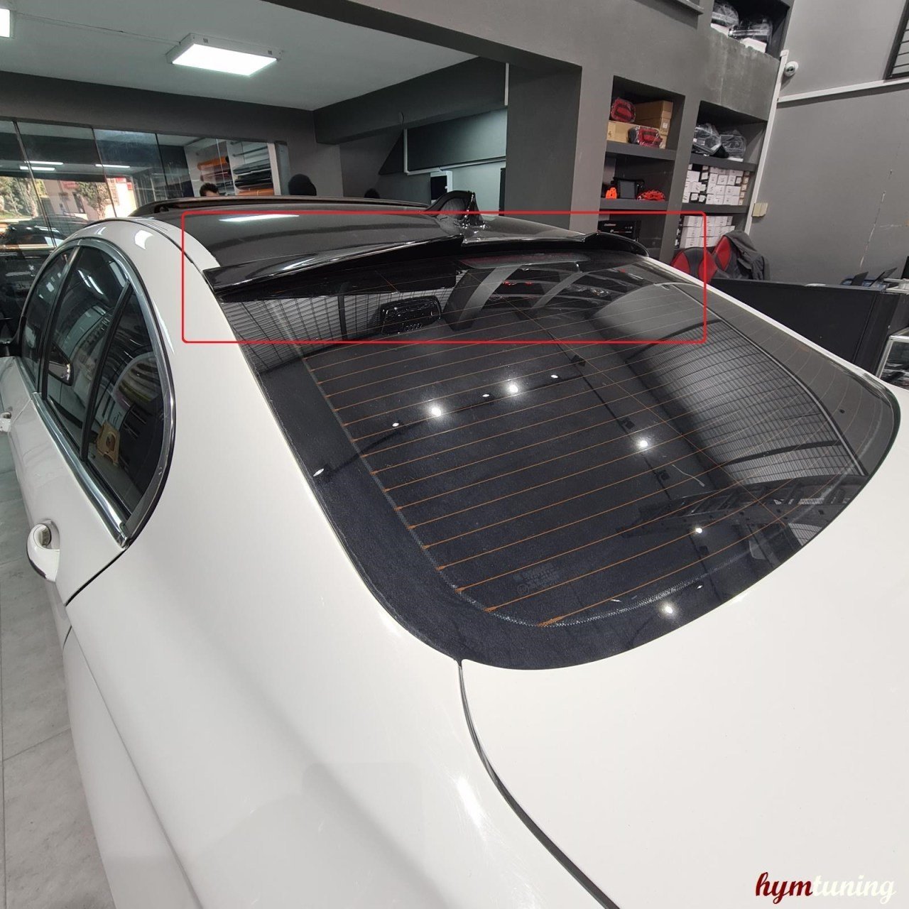 BMW 5 Serisi F10 Cam Üstü Yarasa Spoiler, Parlak Siyah Boyalı, M4 Cam üstü Spoyler Piano Black, RS