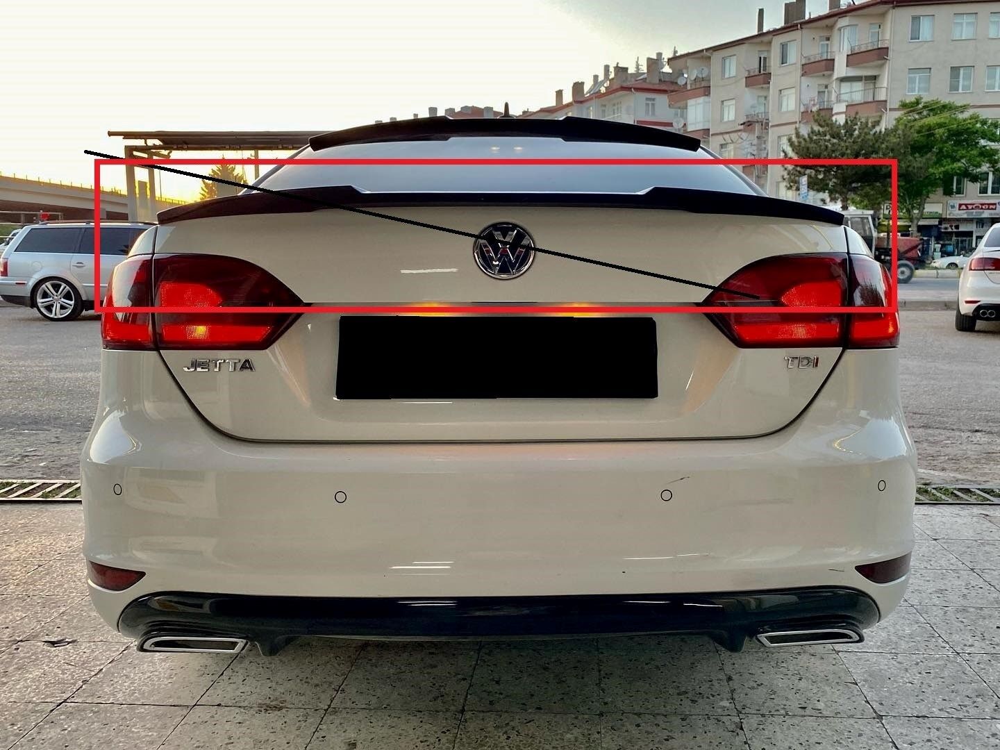 VW Jetta MK6 M4 Yarasa Spoiler Parlak Siyah Plastik 2011 2017, ithal piano