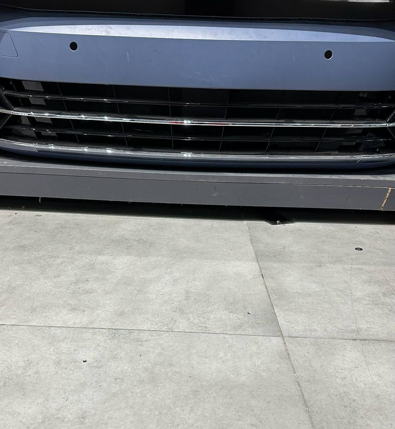 PASSAT B8 RLİNE TAMPON ORTA IZGARASI