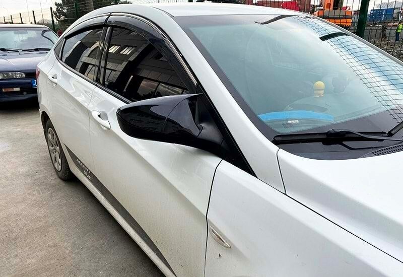 Hyundai Accent Blue Yarasa Ayna Kapağı - Parlak Siyah ABS PLASTİK