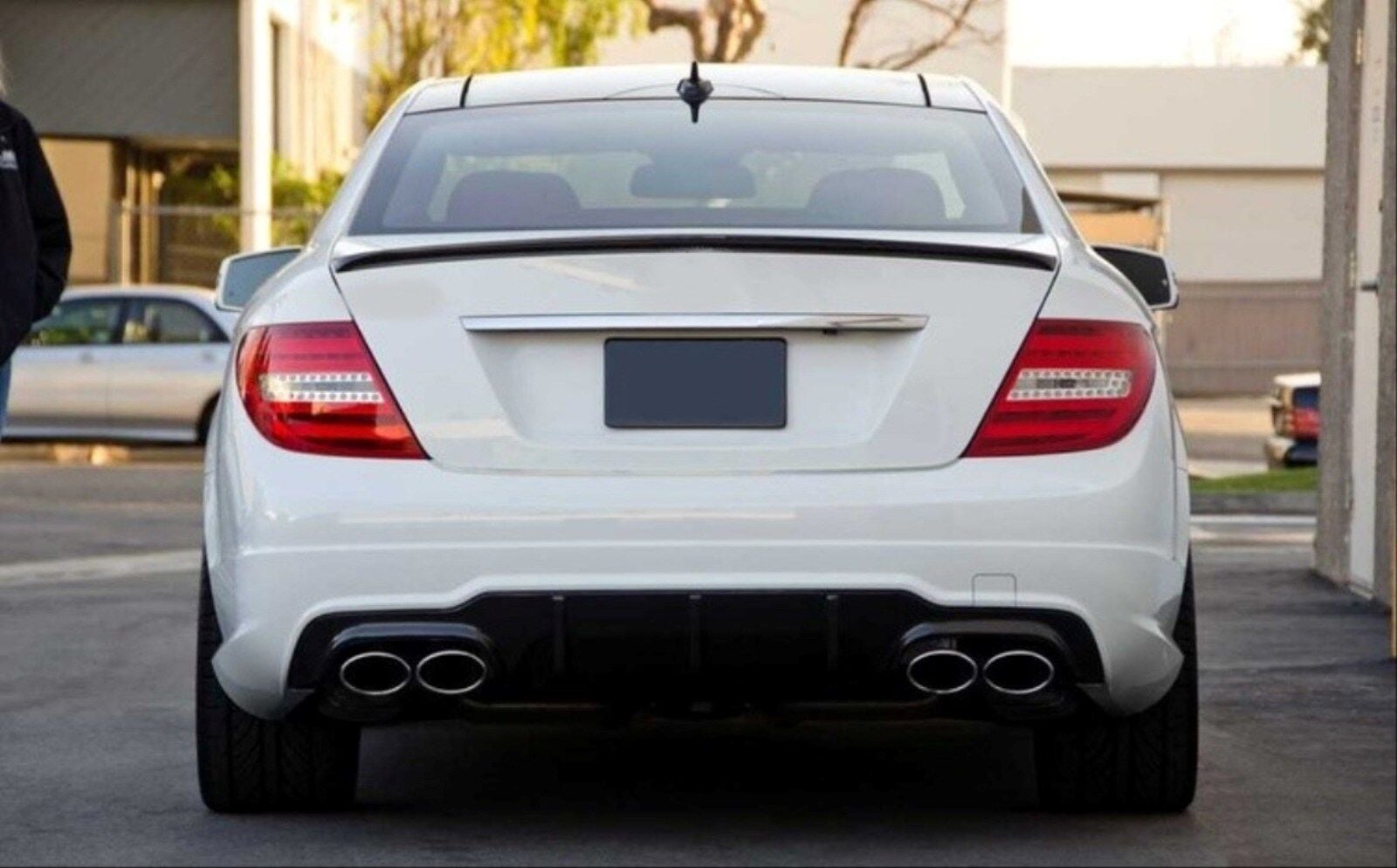 MERCEDES C SERİSİ W204 COUPE  AMG SPOYLER  2007 2013  PARLAK SİYAH