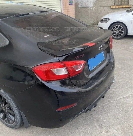 CHEVROLET CRUZE MK2 SPOYLER 2016+ PARLAK SİYAH İTHAL PLASTİK