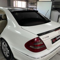 Mercedes W211 E Serisi Cam Üstü Spoiler Piano Black Spoyler 2000 2008
