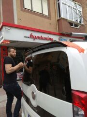 fiat fiorino piano black boyalı spoiler