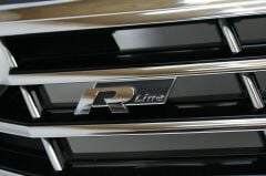 VW Passat B8 Rline Ön Panjur 2015 - 2018 uyumlu Rline Logo dahil