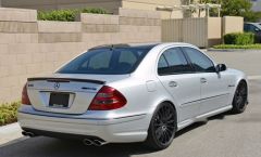 Mercedes E Serisi W211 AMG Spoiler Parlak Siyah, ABS Plastik