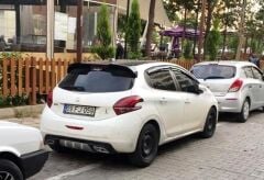 Peugeot 208 Spoiler, Arka Cam Üstü Rüzgarlığı Spoyler Piano Black Boyalı