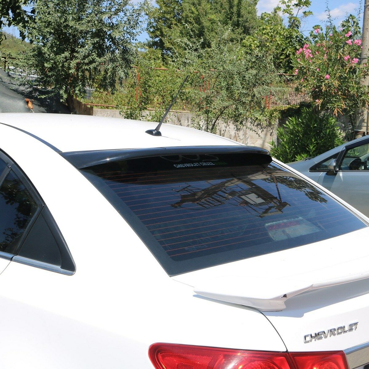 Chevrolet Cruze Cam Üstü Spoyler ABS Plastik Parlak Siyah Piano Black Arka Rüzgarlık Modifiye Aksesu