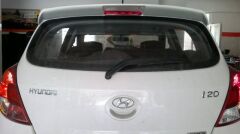hyundai i20 2009-2014 piano black boyalı spoiler spoyler