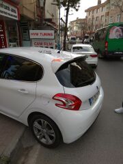 peugeot 208 spoyler beyaz boyalı spoiler
