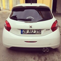 peugeot 208 spoyler beyaz boyalı spoiler