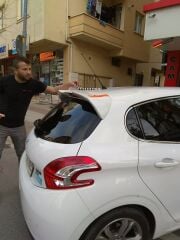 peugeot 208 spoyler beyaz boyalı spoiler