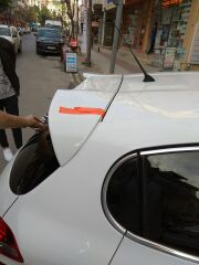 peugeot 208 spoyler beyaz boyalı spoiler