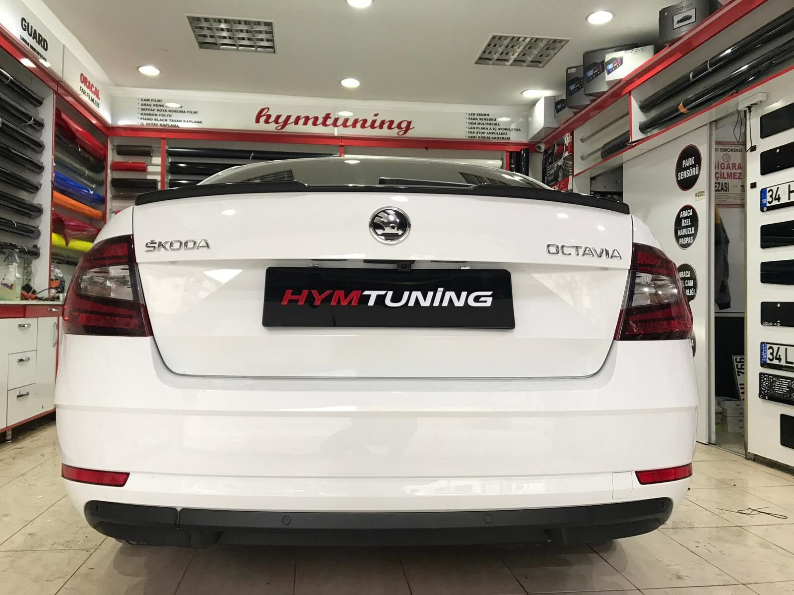 skoda octavia votex spoiler piano black boyalı spoyler abs
