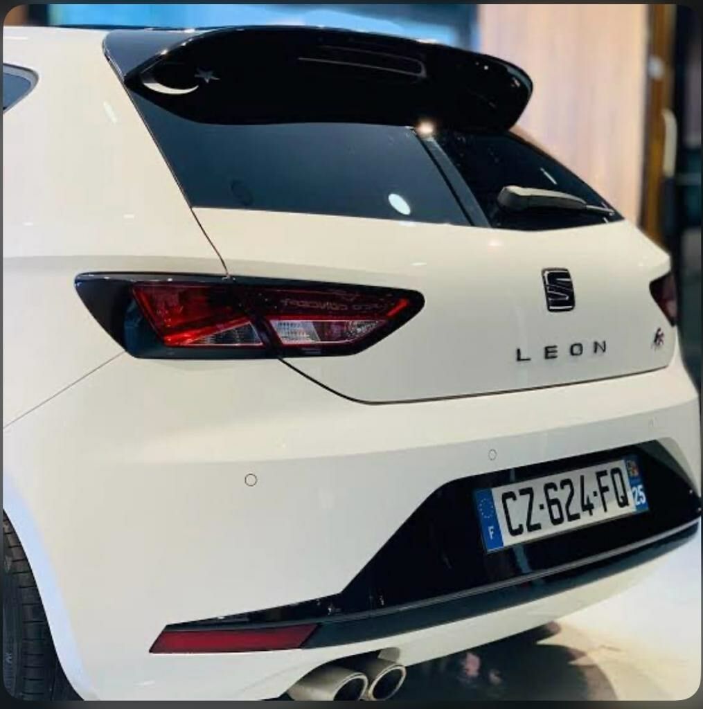 SEAT LEON SPOYLER PARLAK SİYAH İTHAL ÜRÜN
